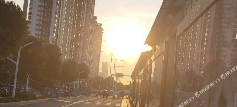 格子酒店(南宁罗文店)图片
