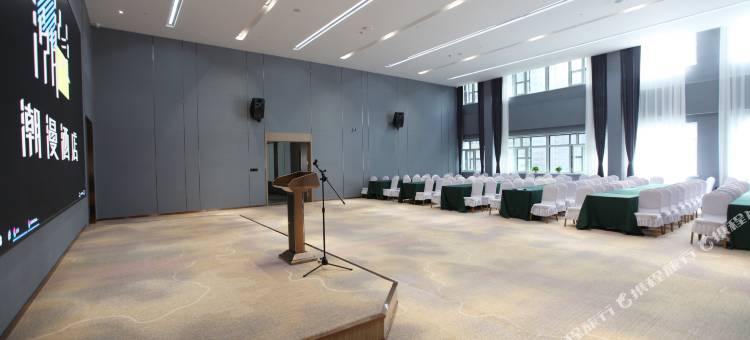 潮漫酒店(哈尔滨松北世茂大道冰雪大世界店)图片