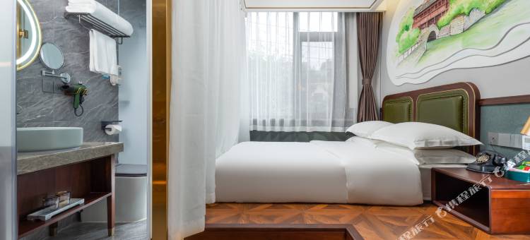 时光漫步S酒店(成都宽窄巷子人民公园地铁站店)图片