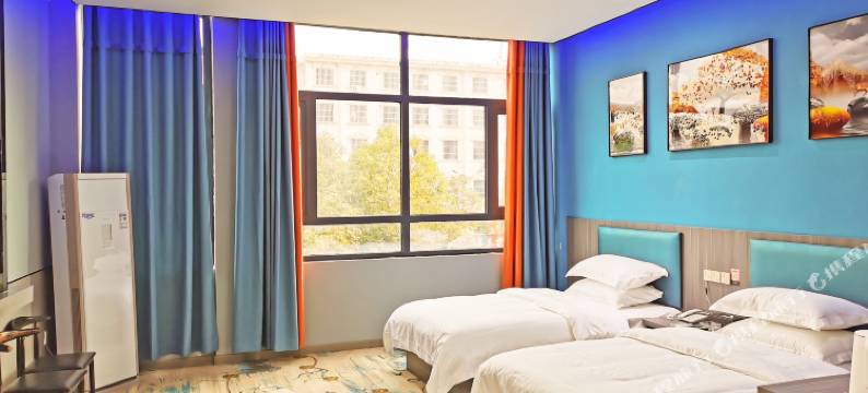 云上酒店(方城张骞大道店)图片