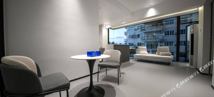 诚合礼海景民宿(三亚湾店)图片