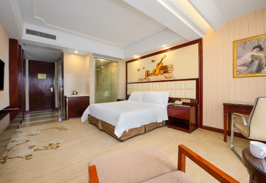 汕头市新天马大酒店外景图