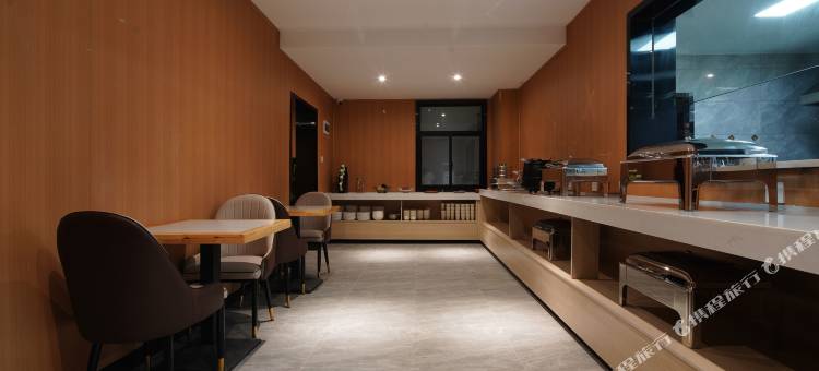 十九号公馆露台酒店(长沙IFS国金中心芙蓉广场地铁站店)图片