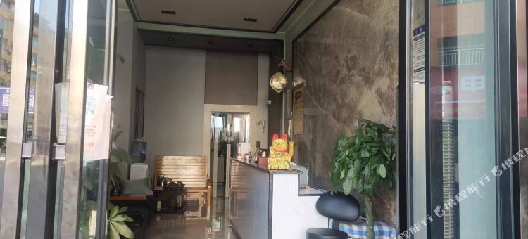 黄平和易居酒店图片