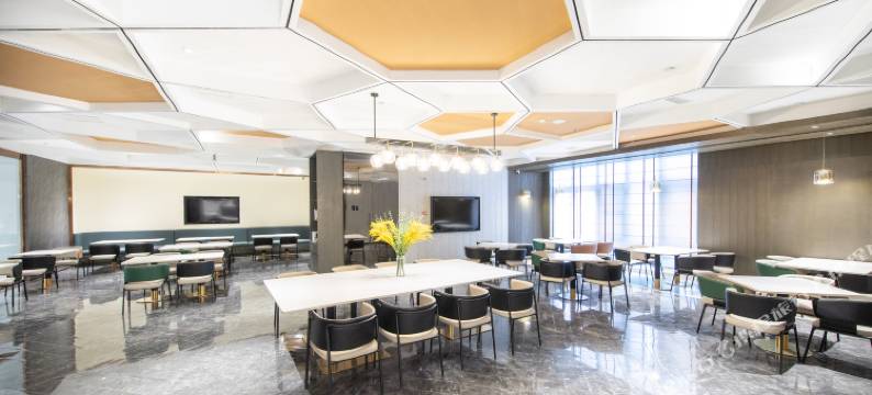 济南华山环宇城亚朵酒店图片