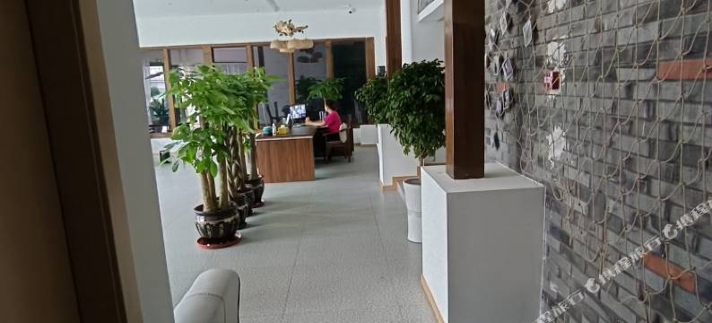 夜澜静民宿(遵义古城遵义航天高级中学店)图片