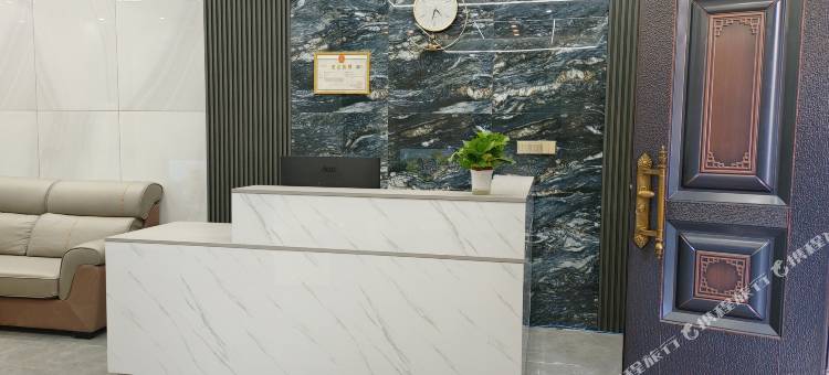 浩坤湖半山渡民宿(浩坤码头店)图片