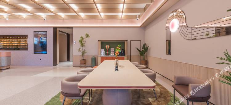 桔子酒店(重庆南滨路后堡地铁站店)图片