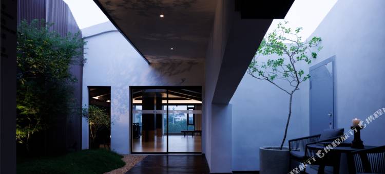 贵阳泊屿·COVE溪隐度假酒店(花溪公园十里河滩店)图片