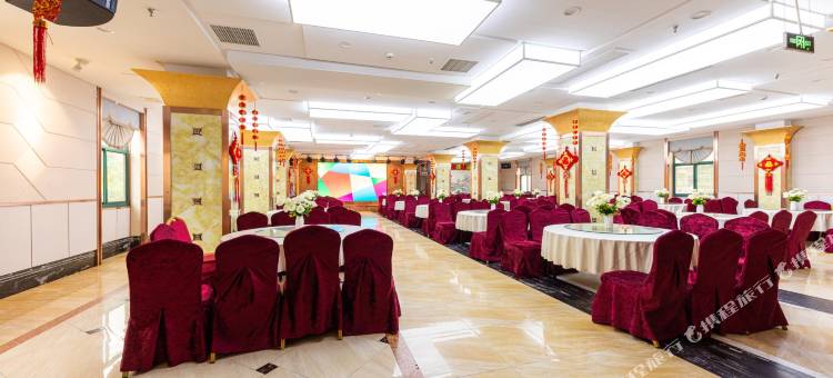 松泰酒店(黄冈科技职业学院店)图片