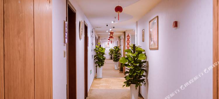 福满金主题酒店(成都火车东站槐树店地铁站店)图片