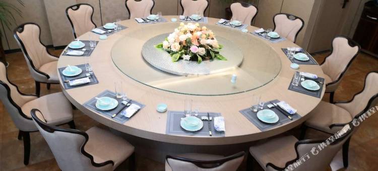 南阳豫见中美酒店(吾悦广场店)图片