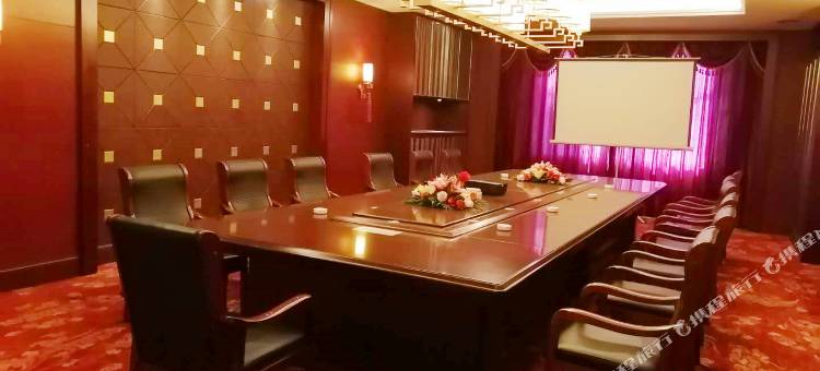 德令哈洲龙国际酒店图片