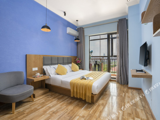 小麦智能酒店(昆明高铁南站店)