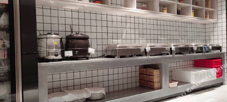 柏曼酒店(武汉天河国际机场盘龙城店)图片