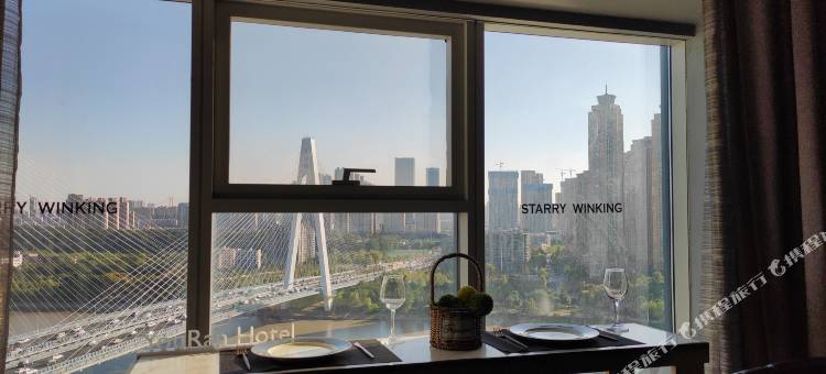 悠然·江景loft套房酒店(越秀财富中心硚口路地铁站店)图片
