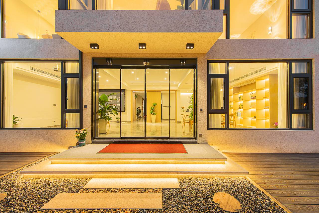 轩屹·山野·亲子观影轻智能度假美宿(云上草原熊猫探险乐园店)图片