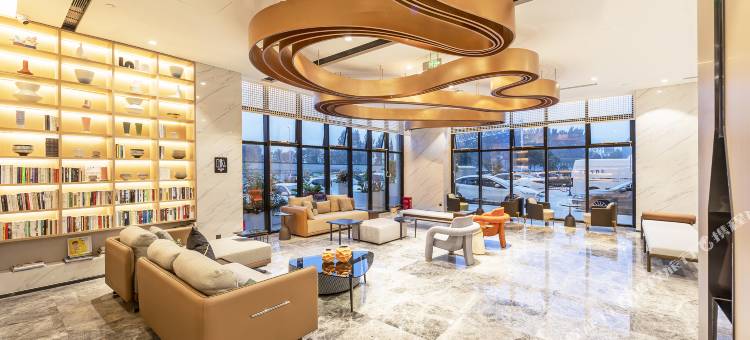 郑州新郑国际机场华夏大道亚朵酒店图片