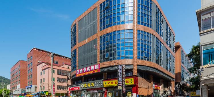 广州柏枫酒店式公寓(广东工程技术学院店)图片