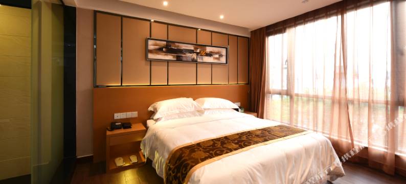 万里红大酒店(深圳技术大学店)图片