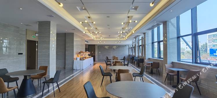 华发酒店(深圳宝安国际会展中心店)图片