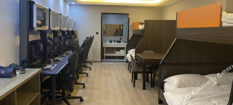 常山撸友电竞酒店(东明湖公园店)图片