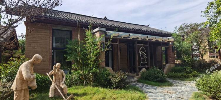 竹溪桃花岛夯土小镇民宿图片