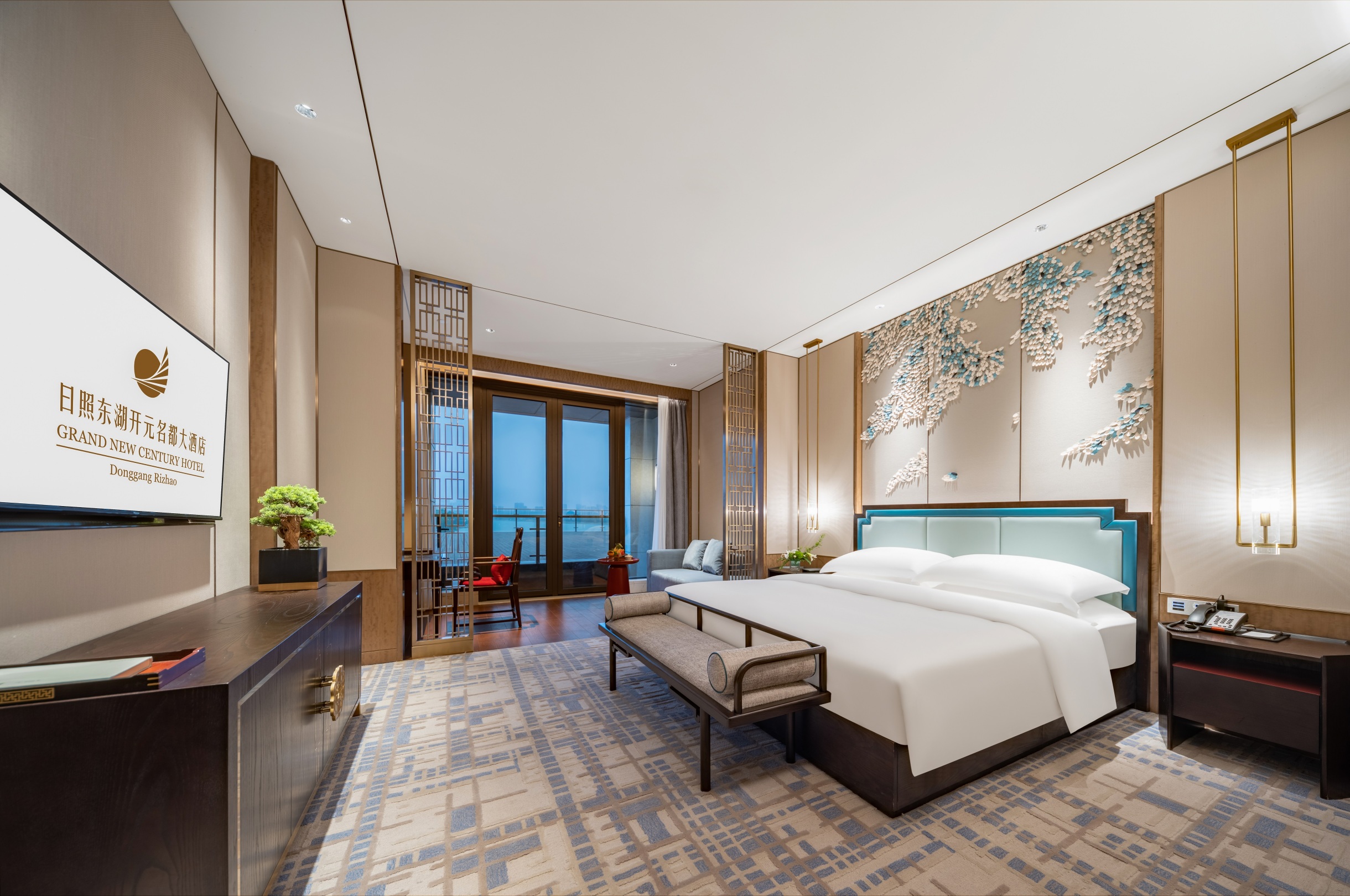 Grand New Century Hotel Rizhao Donghu Over view