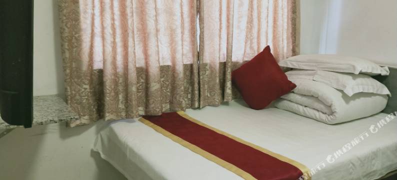 广州香香住宿(白马服装城广州火车站地铁站店)图片