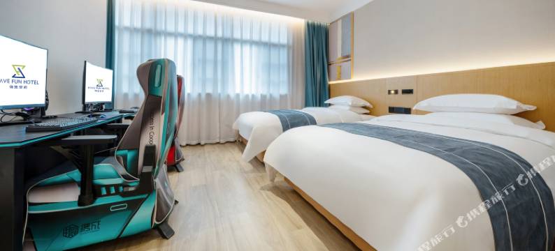 嗨放空间HAVEFUNSPACECENTER电竞酒店(淮河路步行街银泰中心店)图片