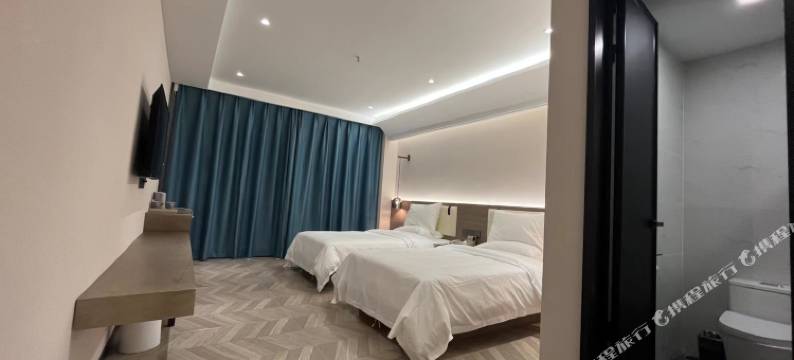 云朵酒店(一峰城市广场颖河湾店)图片