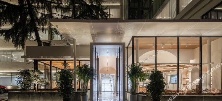 果岭19号酒店(西峡白羽路店)图片