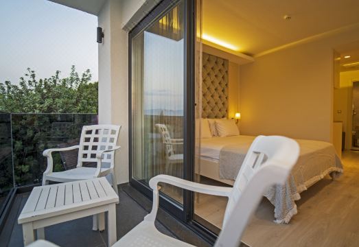 Rooms365 Hotel Overview