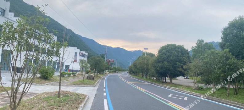 石台牯牛降乡土民宿图片