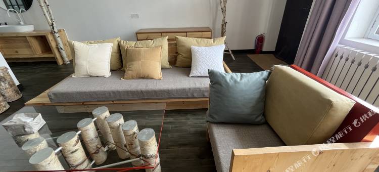 满归岭上花开民宿图片