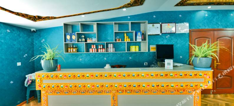 鲁朗缘聚雪山庄园图片