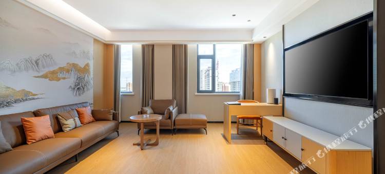 龙泽惠理国际酒店(奎屯金泰广场店)图片