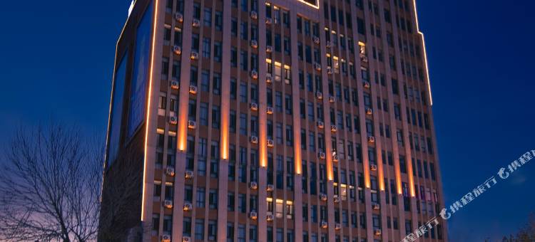 雅朵智慧酒店(乌拉特前旗山咀路店)图片