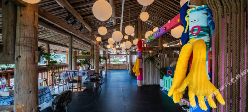 结庐·巷往民宿(西江千户苗寨东引观景台店)图片