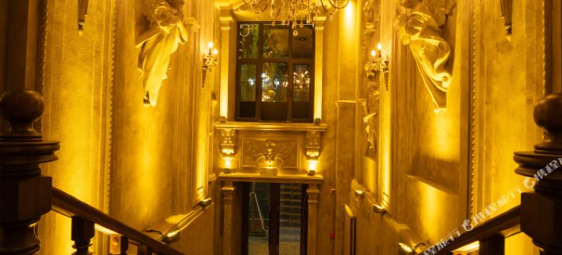 雪庭·繁花里顶奢民宿(哈尔滨索菲亚教堂中央大街店)图片