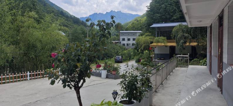 黄柏塬翠霞民宿图片