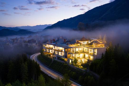 玠·富氧东山森林温泉·Villa设计师美宿(高黎贡国际旅游城店)