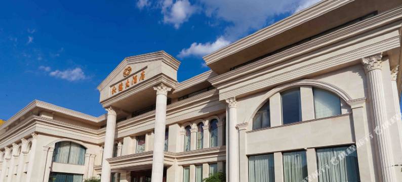 昆明秋德大酒店(滇池路大坝地铁站店)图片