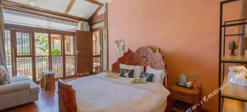 丽江雨林阑珊客栈图片