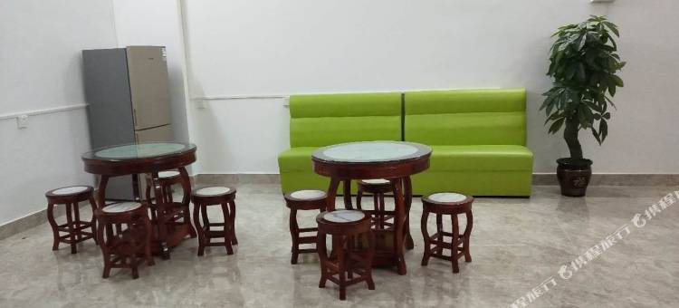 恒达民宿(湛江麻章汽车站湛江财贸学校店)图片
