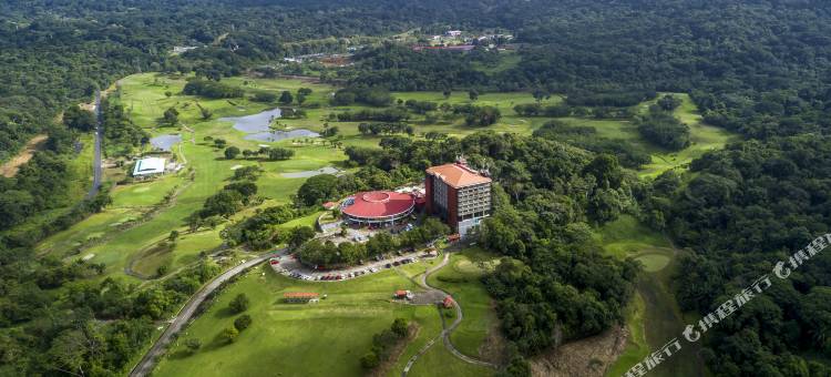 顶峰雨淋高尔夫度假村(Summit Rainforest & Golf Resort)图片