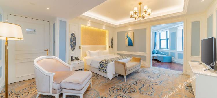 新君悦国际酒店(广州南站锦龙地铁站店)图片