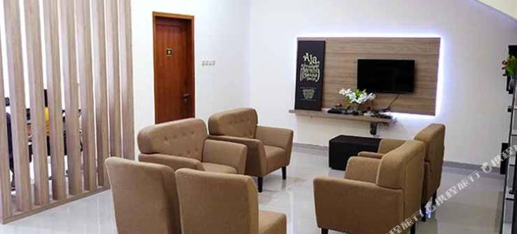 沙拉笛加欧码迪亚瑞旅馆(Oemah Djari Hotel)图片