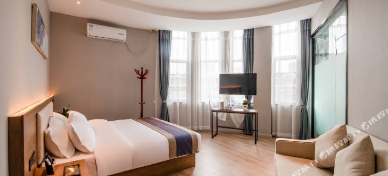 昆明金色莲华酒店图片