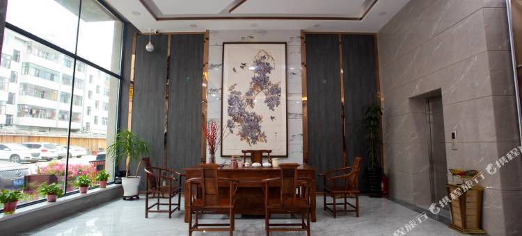 集贤蓝雅酒店图片